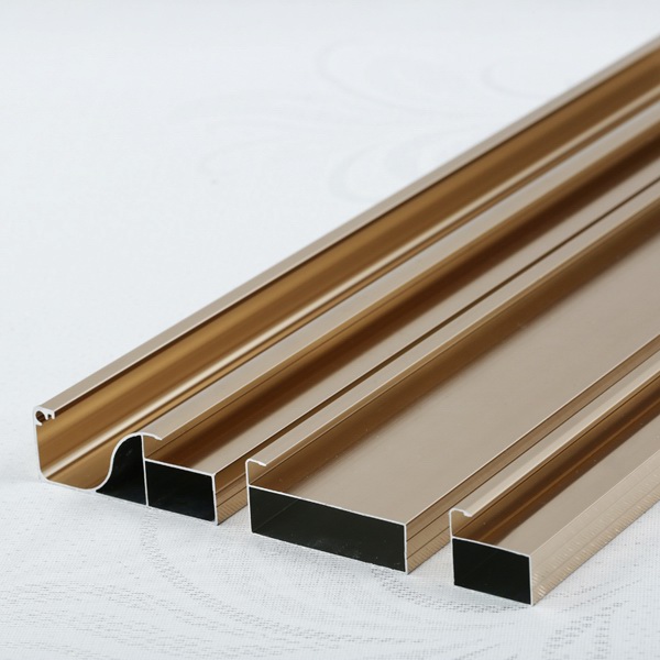 �b��X�Ͳģ��㙉ɫ��