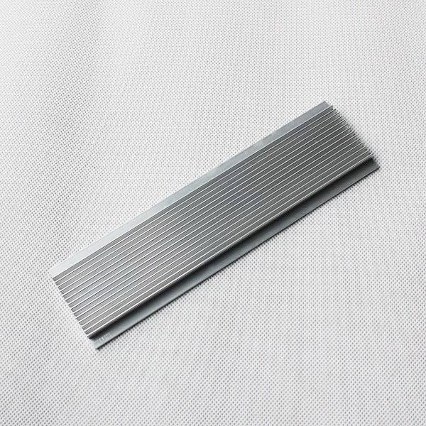 ���ɢ������ɢ��Ƭ�ӹ�