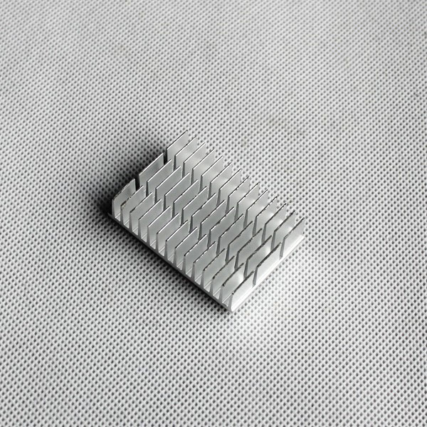 оƬ�X�Ͳ�ɢ�������ϱ���ɢ��Ƭ